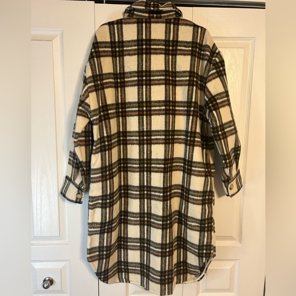 Long Plaid Shacket - Picture 4 of 6